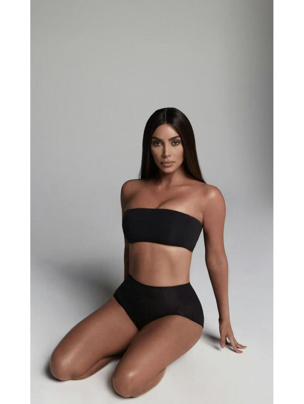 NWOT Skims Fits Everybody Bandeau Bra Color ONYX Size Medium